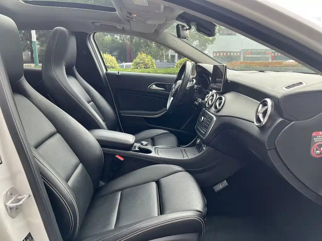 Mercedes-Benz GLA 2016