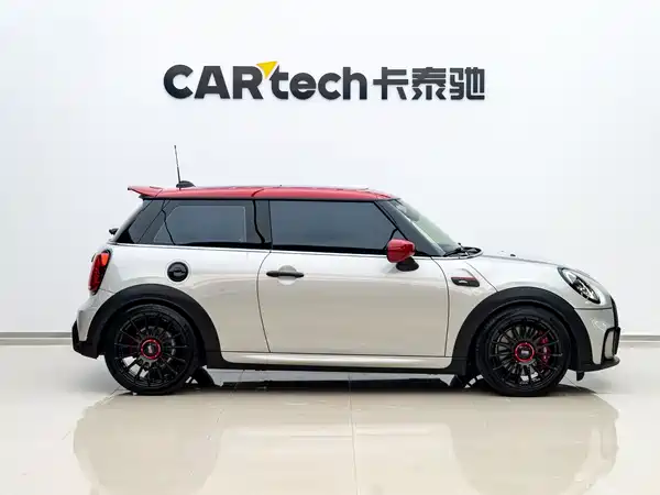 MINI JCW 2023
