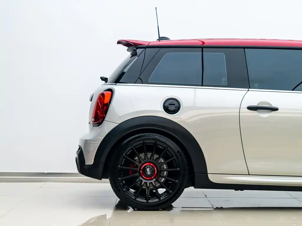 MINI JCW 2023 — фото 5