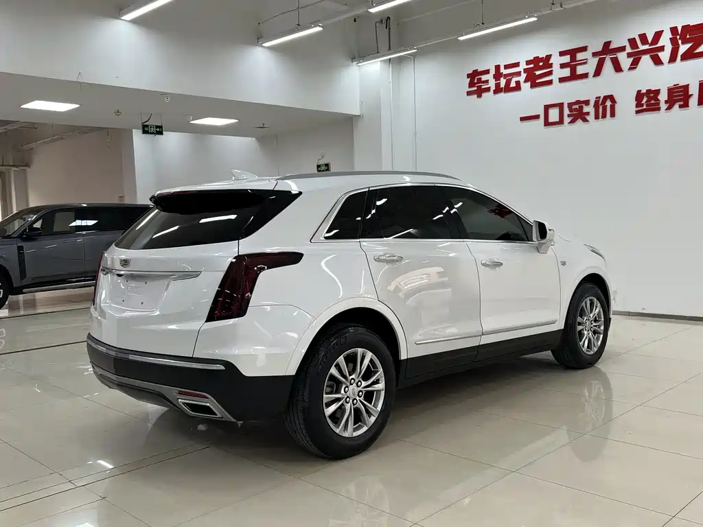 Cadillac XT5 2021 — фото 7
