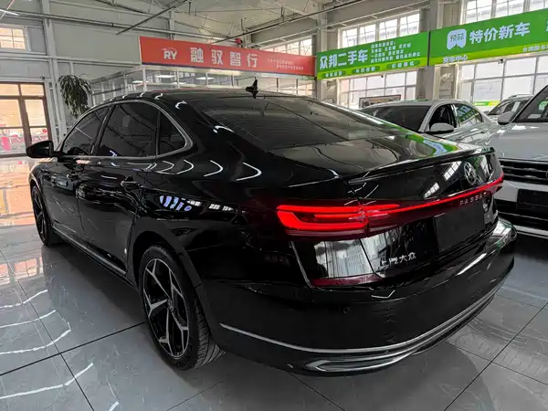 Volkswagen Passat 2022