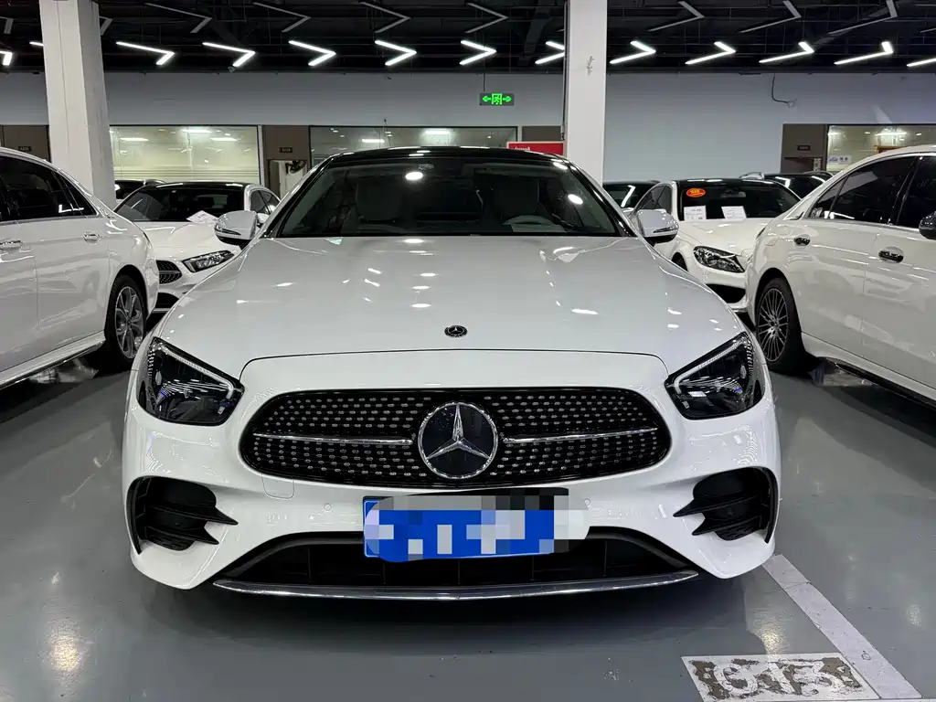 Mercedes-Benz E-Class 2022