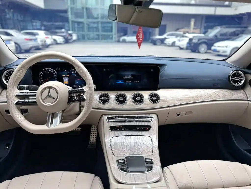 Mercedes-Benz E-Class 2023