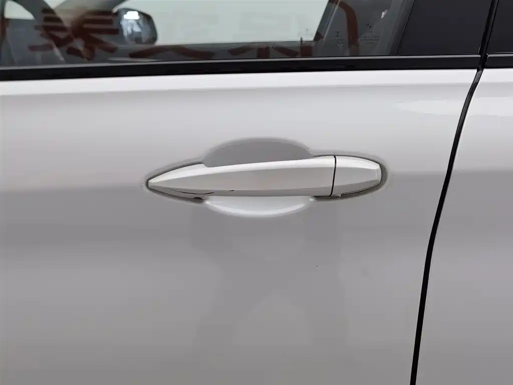 BMW 1 Series 2019 — фото 18