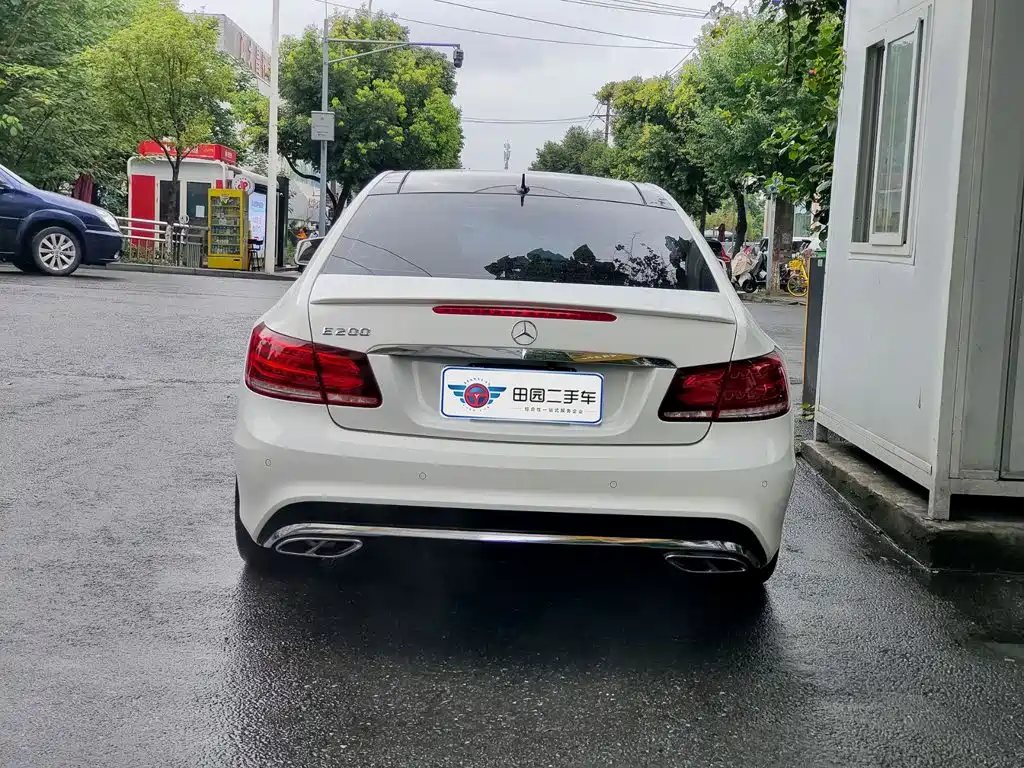 Mercedes-Benz E-Class 2016