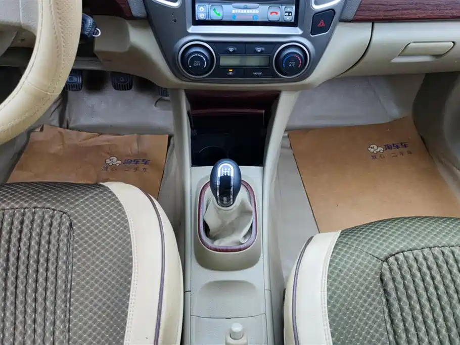 Nissan Sylphy 2014 — фото 15