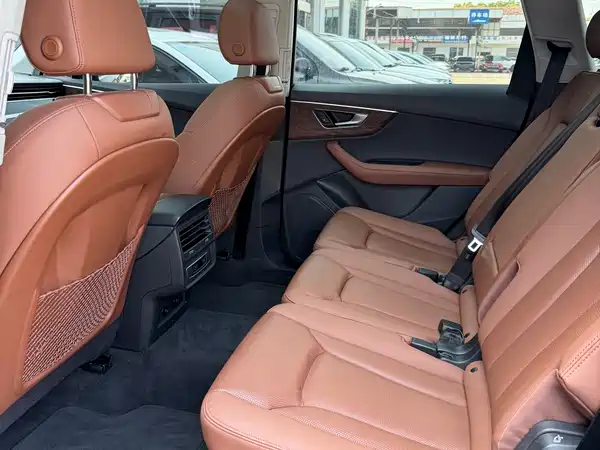 Audi Q7 2023