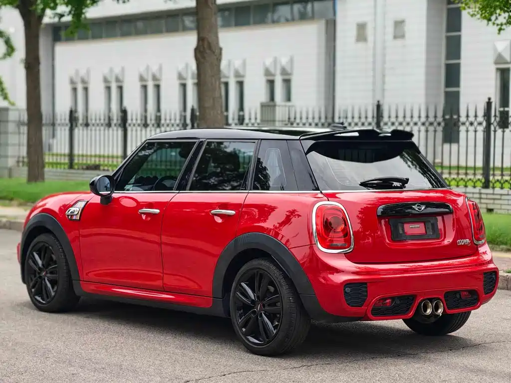 MINI MINI 2018