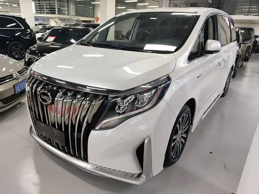 GAC Motor Trumpchi M8 2022 — фото 2