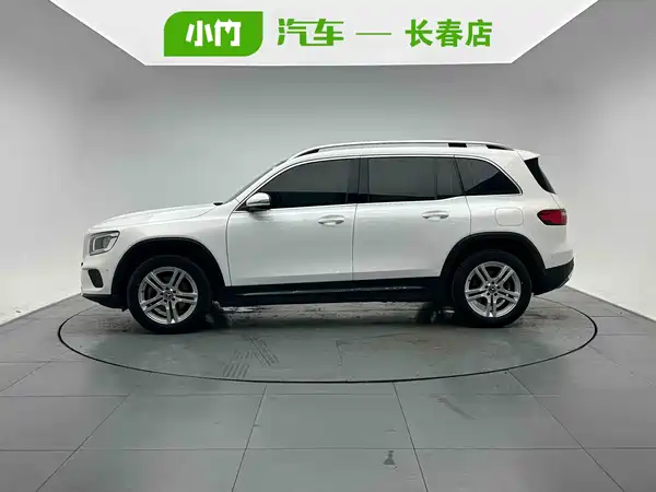 Mercedes-Benz GLB 2021