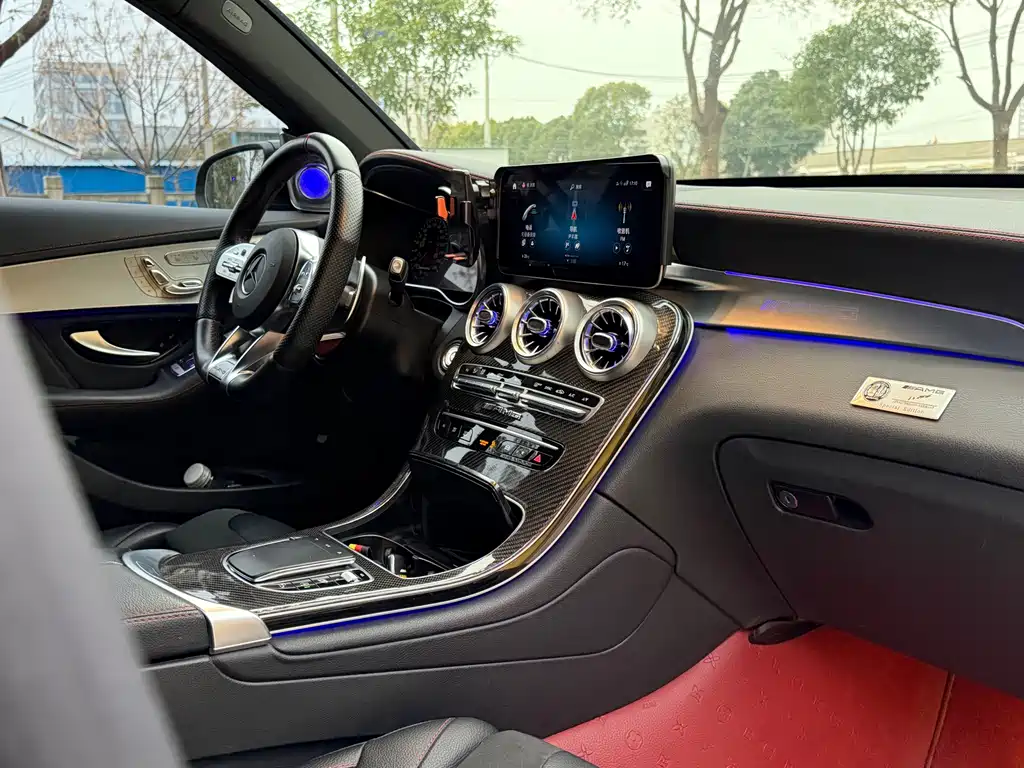 Mercedes-Benz GLC AMG 2023 — фото 4