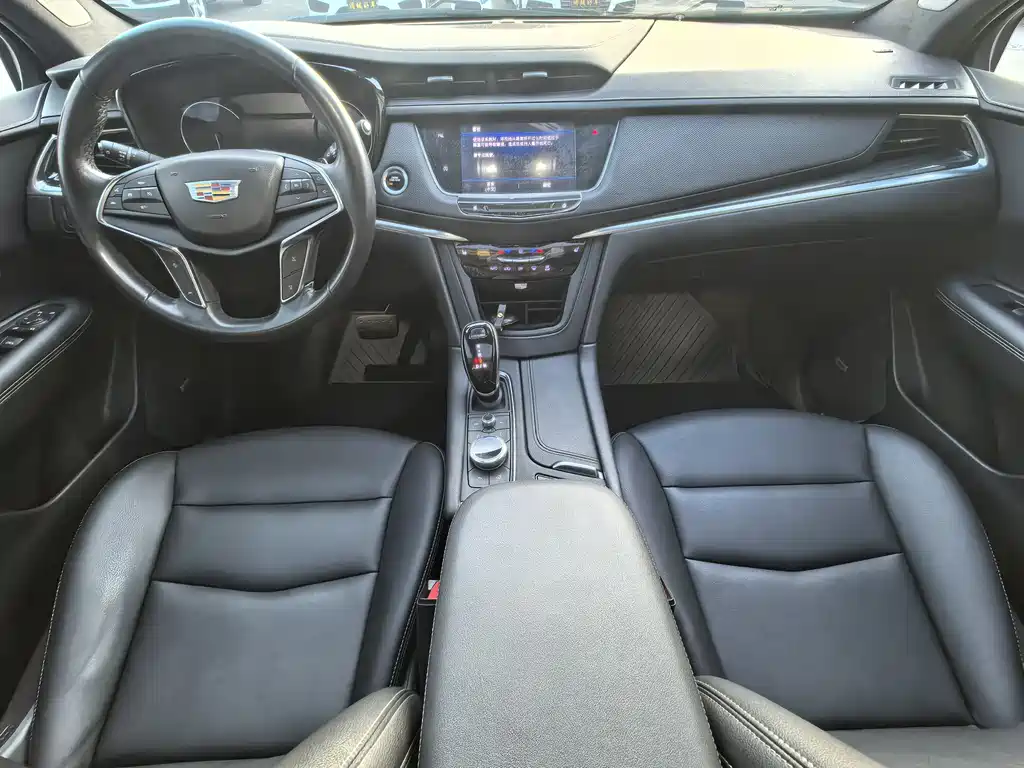 Cadillac XT5 2023 — фото 7