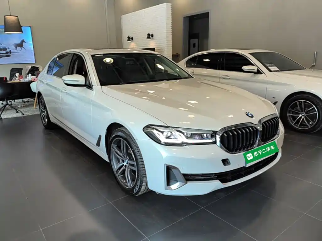 BMW 5 Series 2023