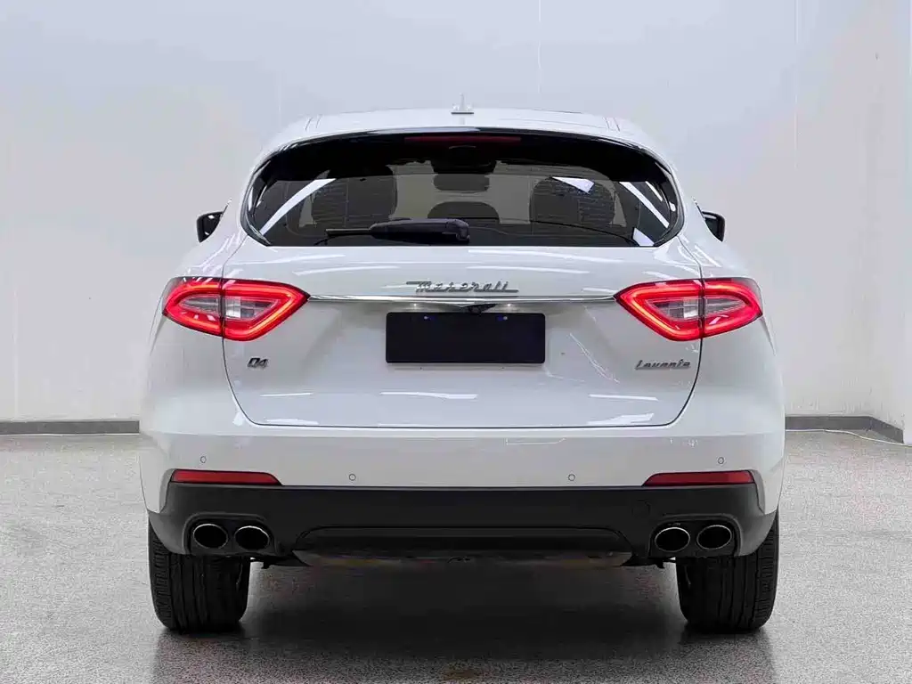 Maserati Levante 2018 — фото 27