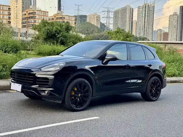 Porsche Cayenne 2015