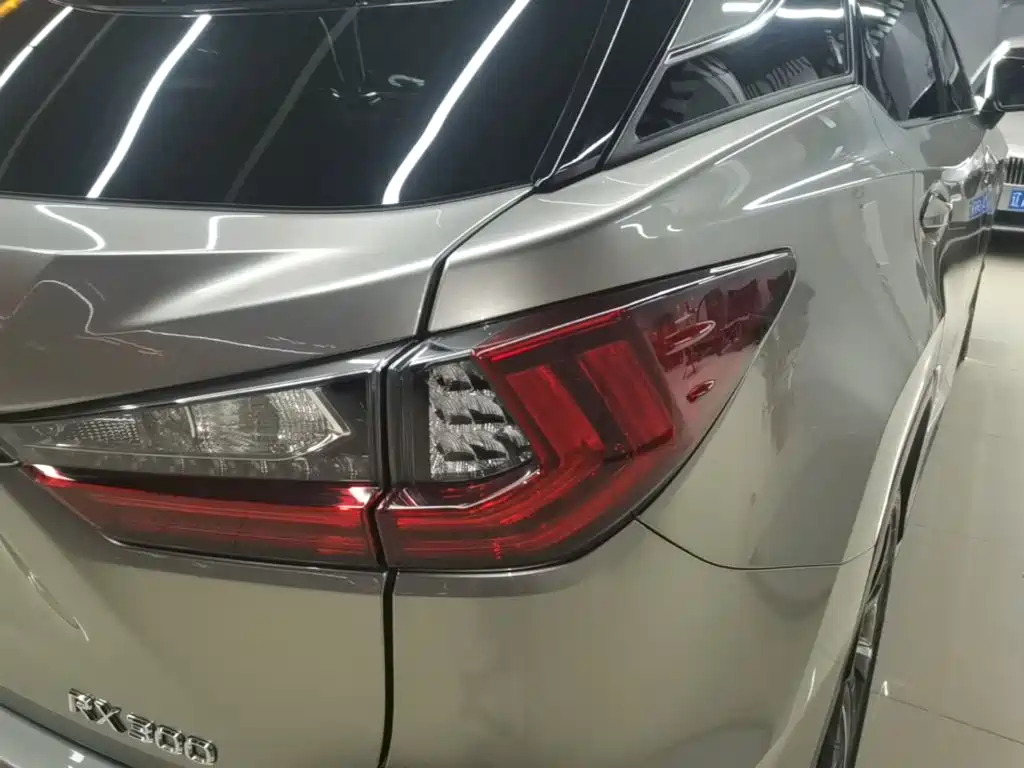 Lexus RX 2018 — фото 8
