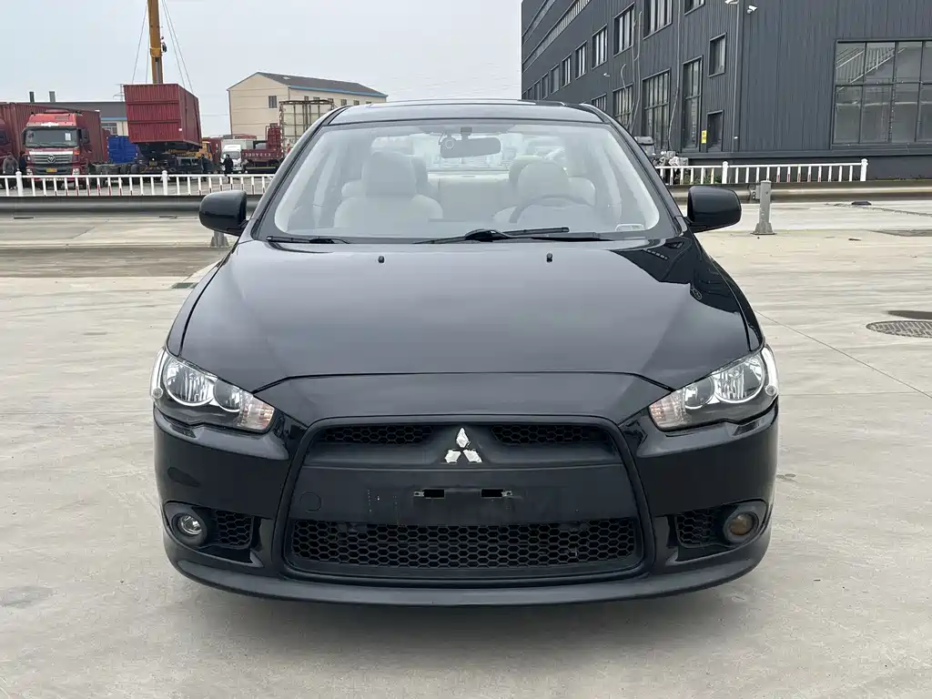 Mitsubishi Lancer EX 2013 — фото 21