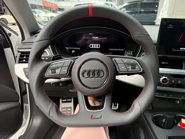 Audi A4L 2025