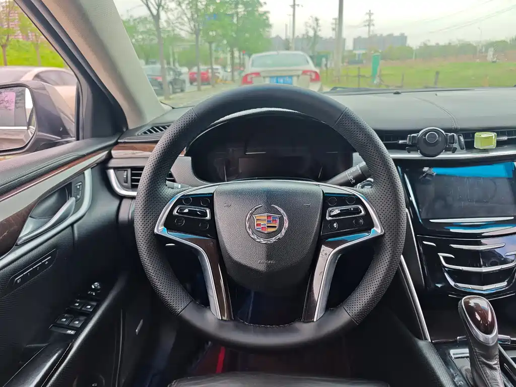 Cadillac XTS 2014 — фото 17