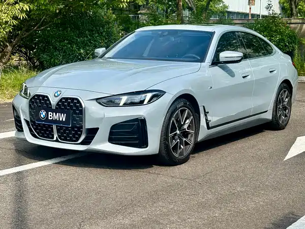 BMW 4 Series 2025