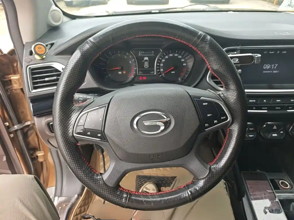 GAC Trumpchi GS4 2017 — фото 11