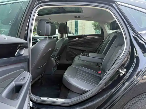 Volkswagen Passat 2022
