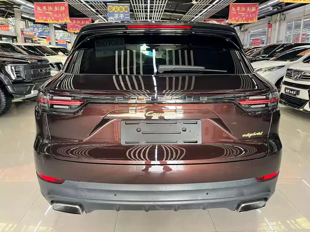 Porsche Cayenne New Energy 2019 — фото 5