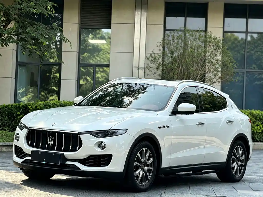 Maserati Levante 2017 — фото 1