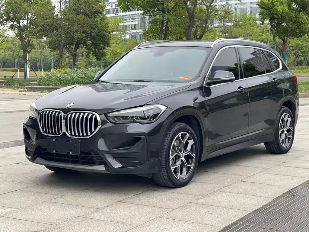 BMW X1 2021 — фото 1