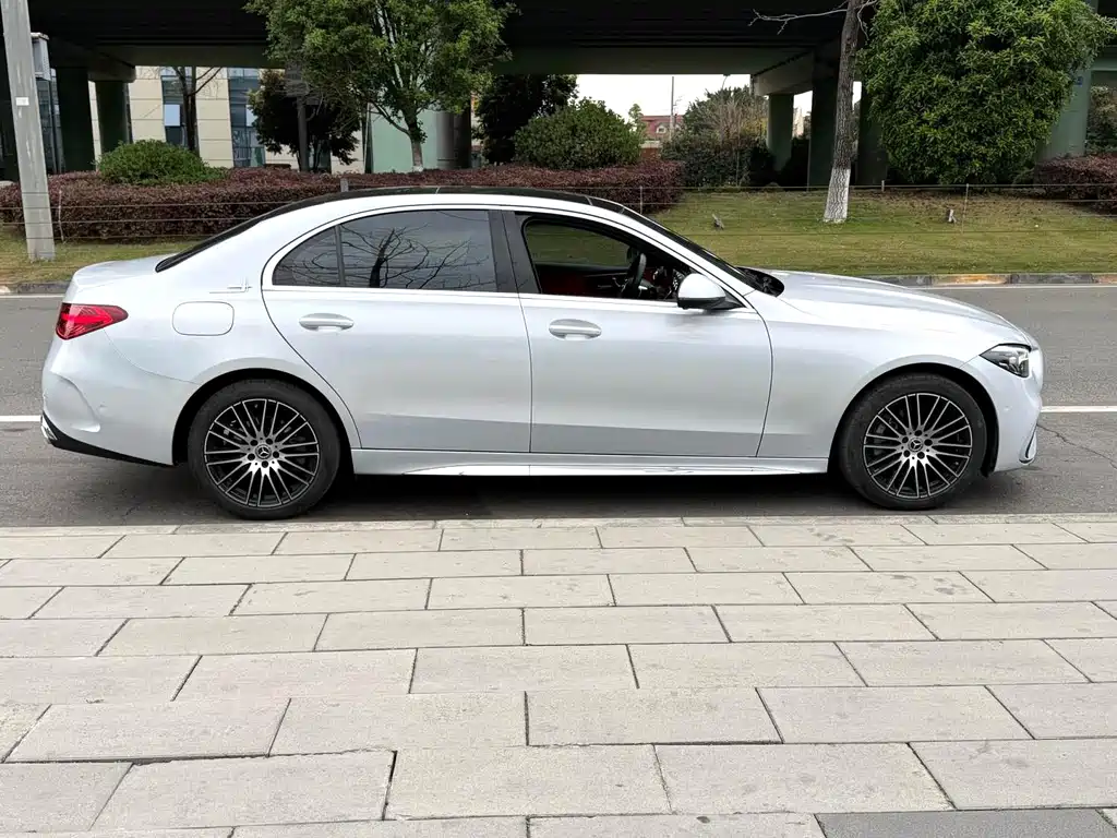 Mercedes-Benz C-Class 2023 — фото 6