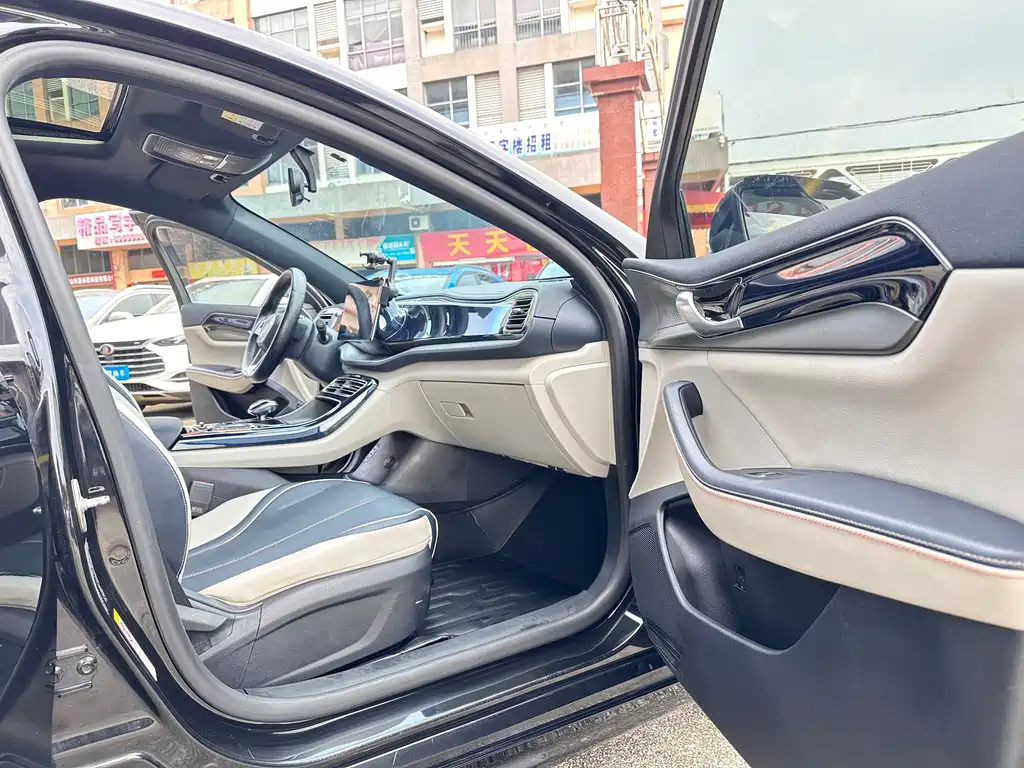 BYD Qin PLUS 2022 — фото 8
