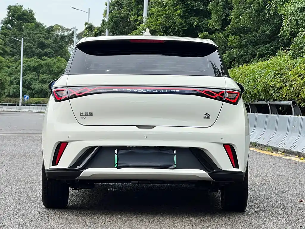 BYD Dolphin 2022 — фото 14