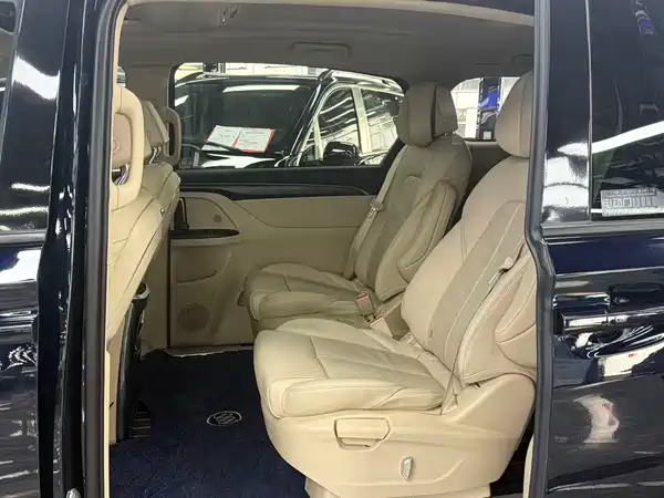 Buick GL8 2023
