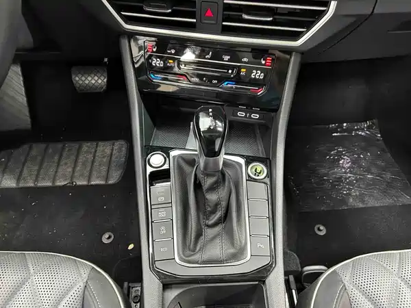 Volkswagen Sagitar 2023