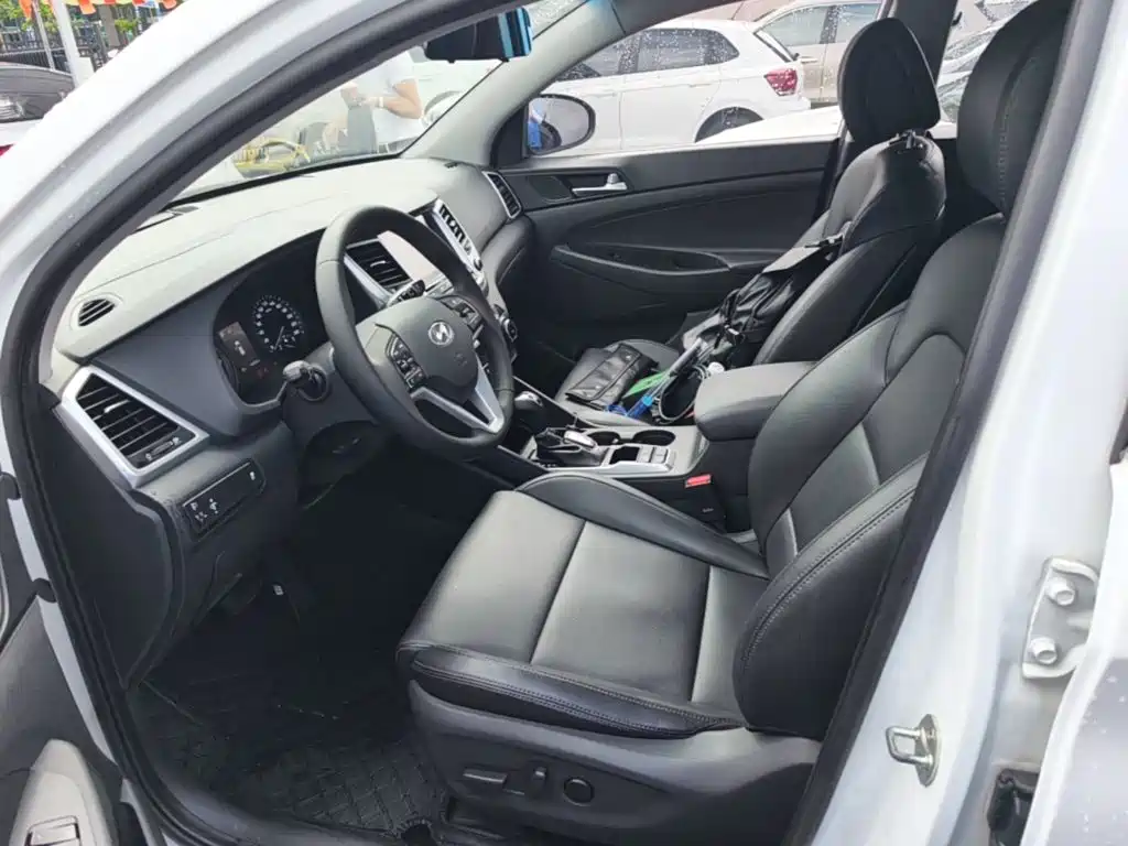 Hyundai Tucson 2018 — фото 15
