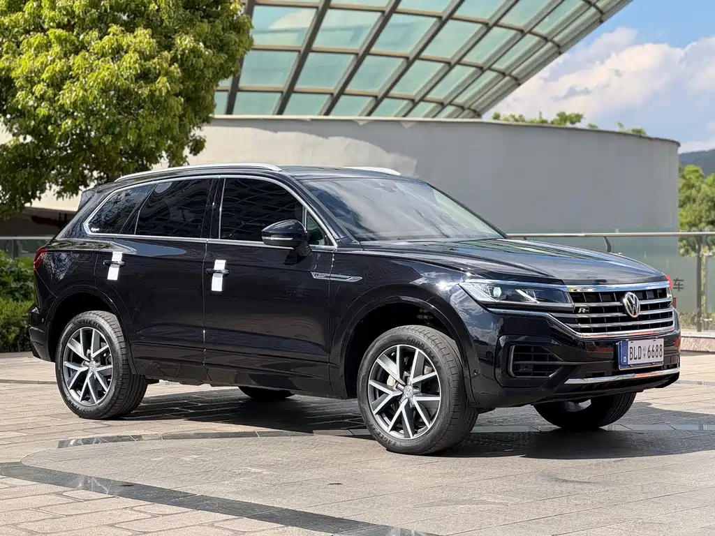 Volkswagen Touareg 2019 — фото 3