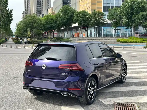 Volkswagen Golf 2020