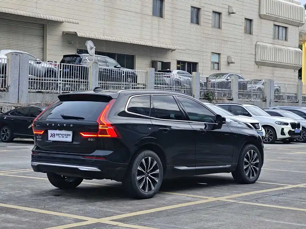 Volvo XC60 2023