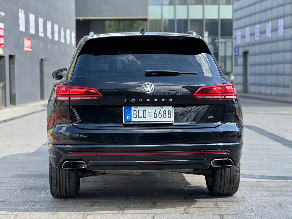 Volkswagen Touareg 2019 — фото 13