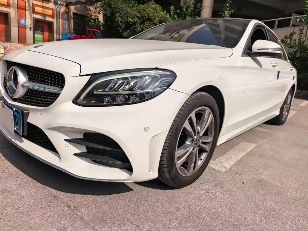 Mercedes-Benz C-Class 2021
