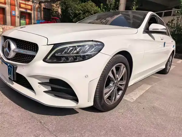 Mercedes-Benz C-Class 2021