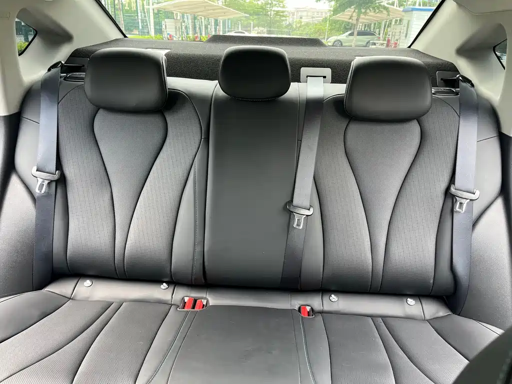 BYD Seal 05 DM-i 2025 — фото 18