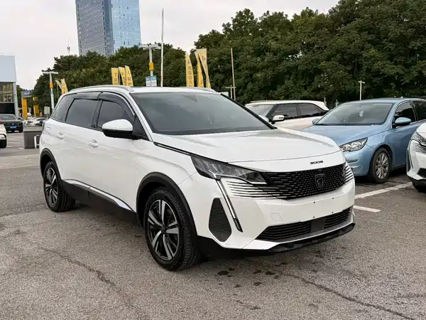 Peugeot 5008 2023
