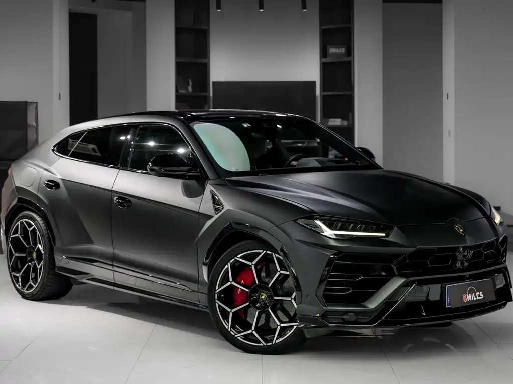 Lamborghini Urus 2019 — фото 1