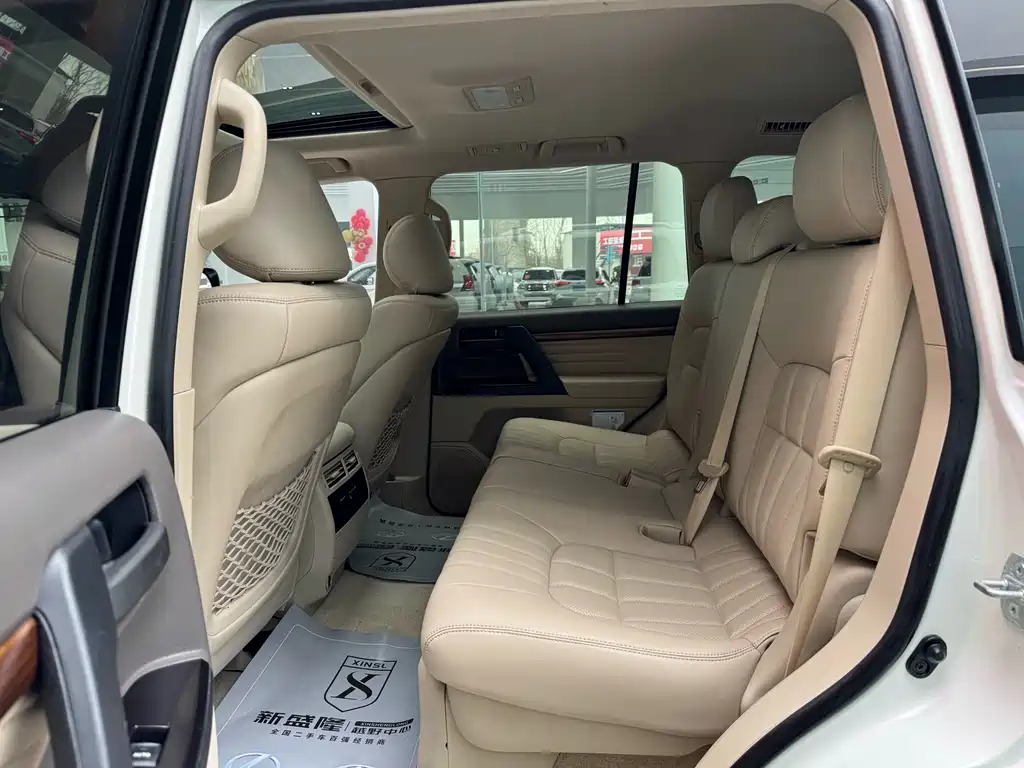 Toyota Land Cruiser 2019 — фото 13