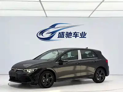 Volkswagen Golf 2024