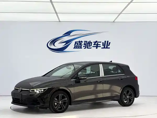 Volkswagen Golf 2024