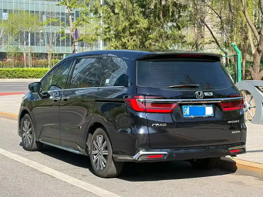 Honda Odyssey 2023 — фото 18