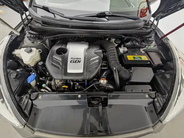 Hyundai Veloster 2014