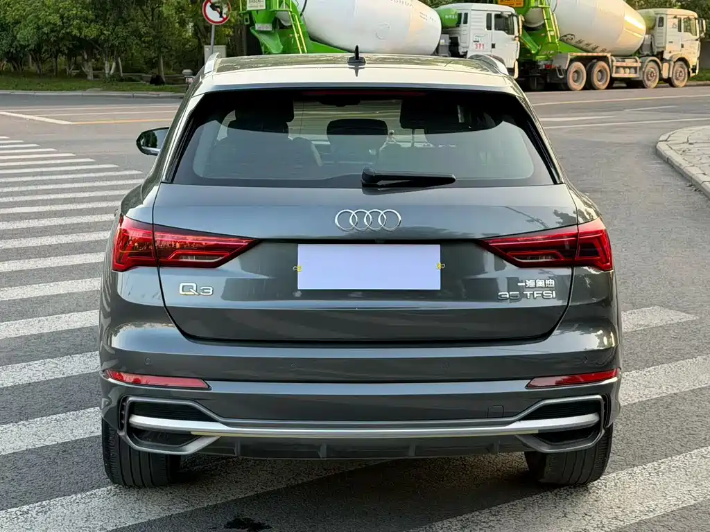 Audi Q3 2022 — фото 4